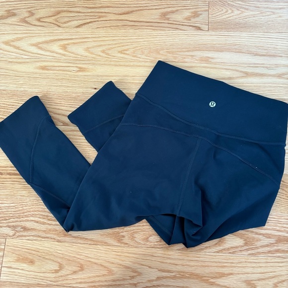 Lululemon Fast and Free Crop 19” Legging - Picture 2 of 3